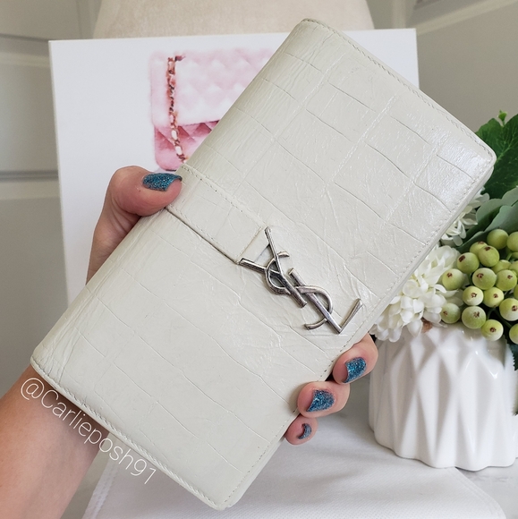 *SOLD* Authentic Pre-owned Yves Saint Laurent Croc Embossed Leather Flap Wallet - Picture 4 of 16